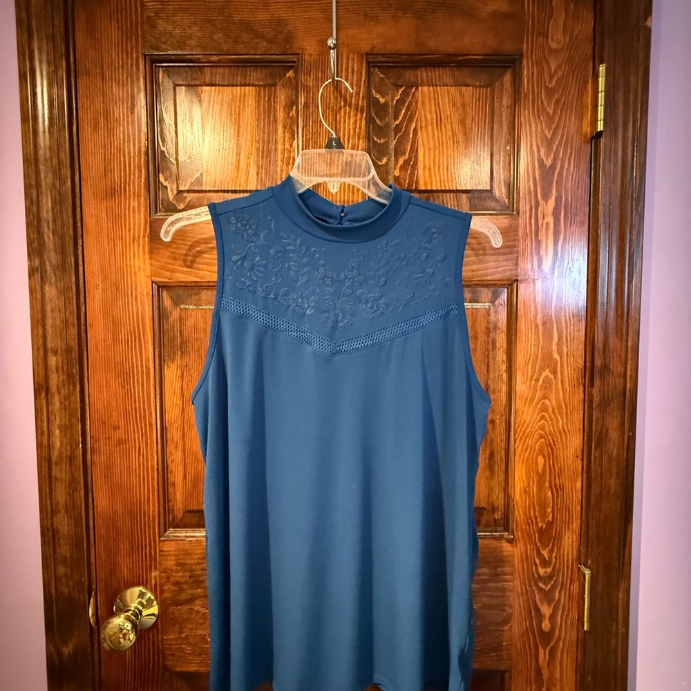 Torrid Teal Sleeveless Embroidered Blouse